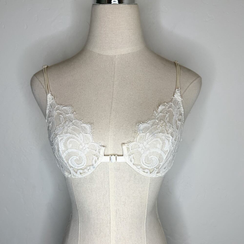 Vintage Christian Dior Front Clasp Underwire Bra 34B White Lace